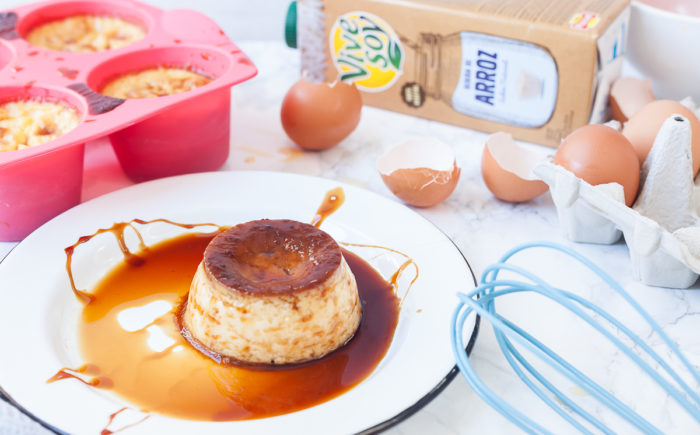 Flan casero ‘moderneo al horno’ con bebida de frutos secos Vivesoy