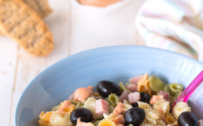 Ensalada de pasta y salsa rosa Vivesoy